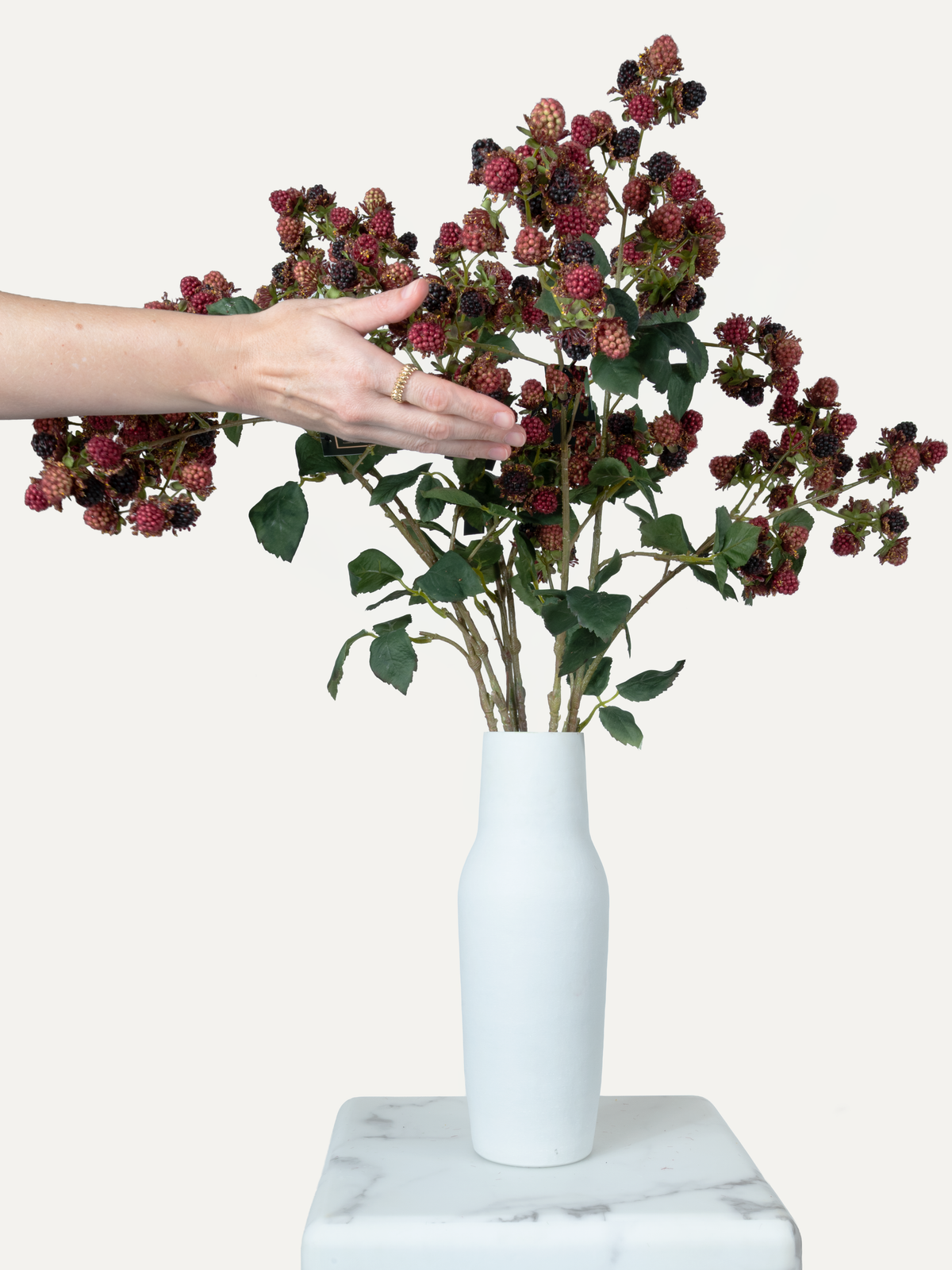 Mulberry branch 78 cm 1 pc. - Artificial branch