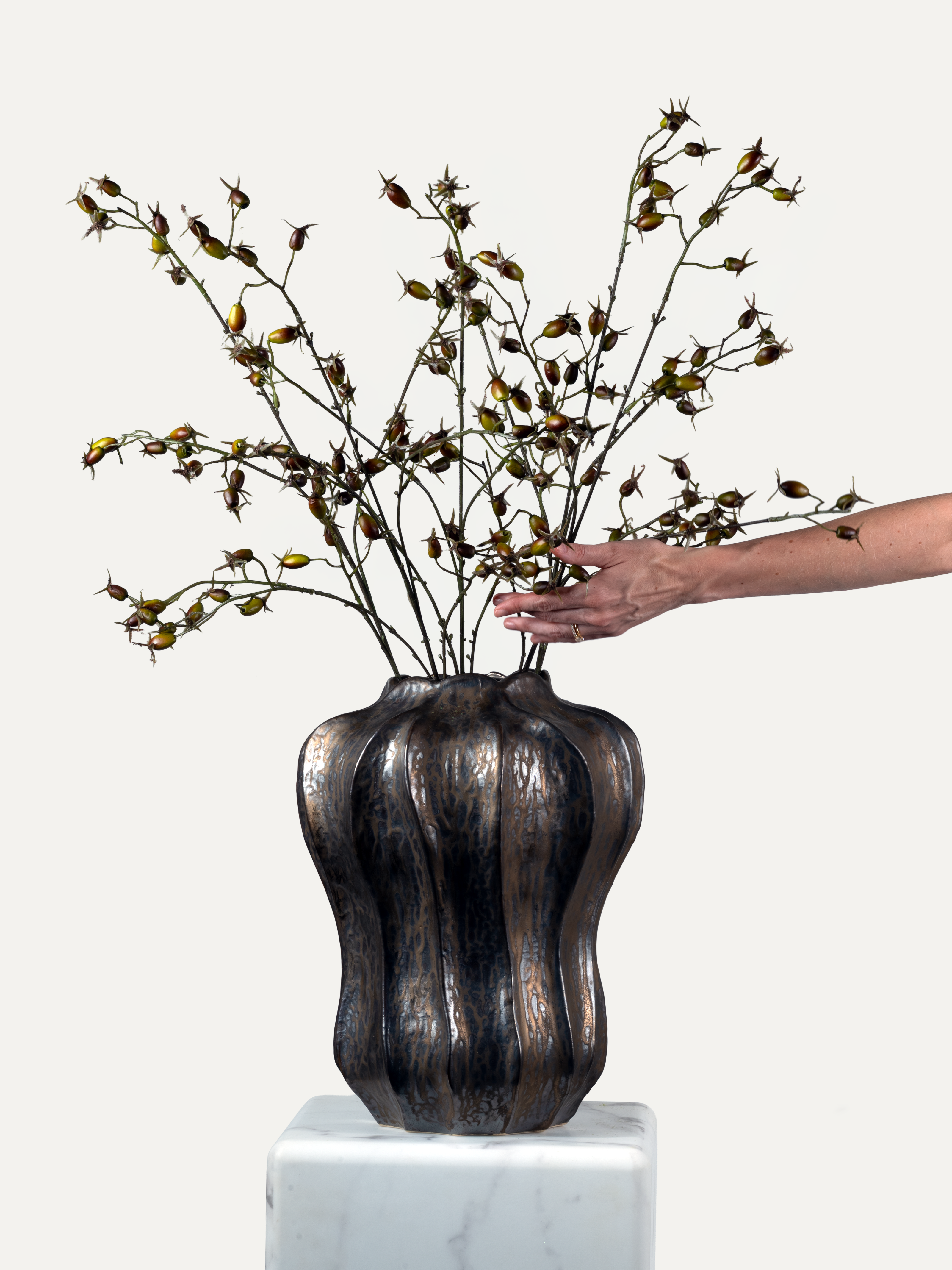 Rosehip branch 90 cm 1 pc. - Artificial branch