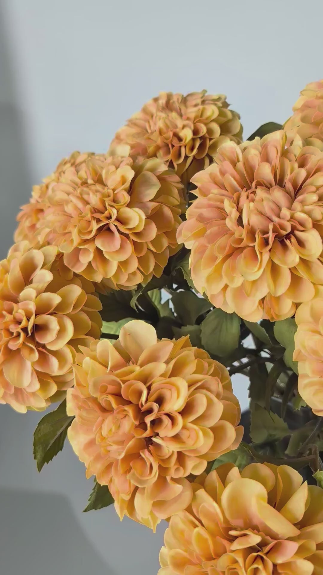 Load video: Dahlie 83 cm 1 Stk. - Kunstblume