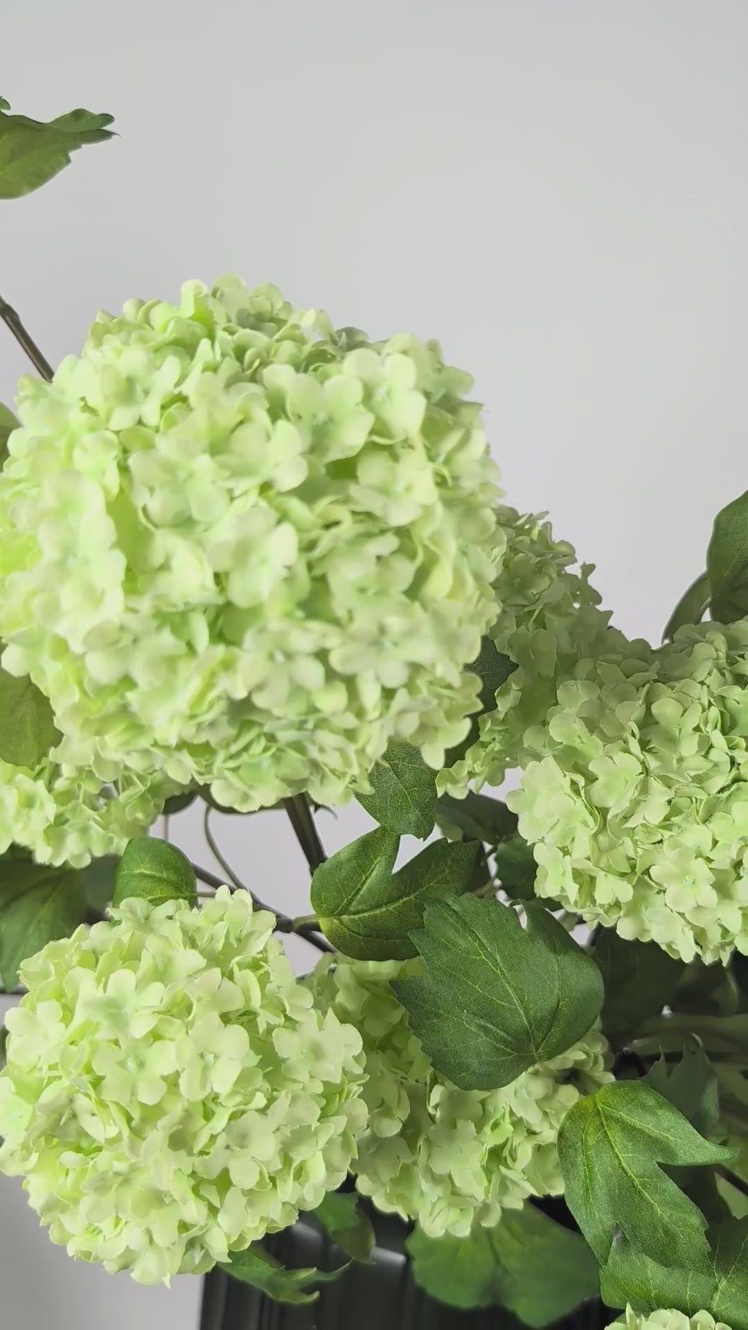 Load video: Snowball 82 cm 1 pc. - Artificial flower