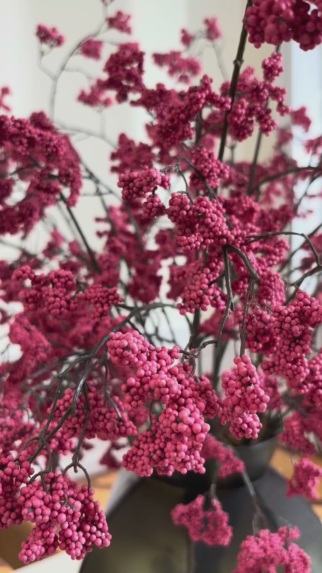 Load video: Berry branch 115 cm 1 piece - artificial branch