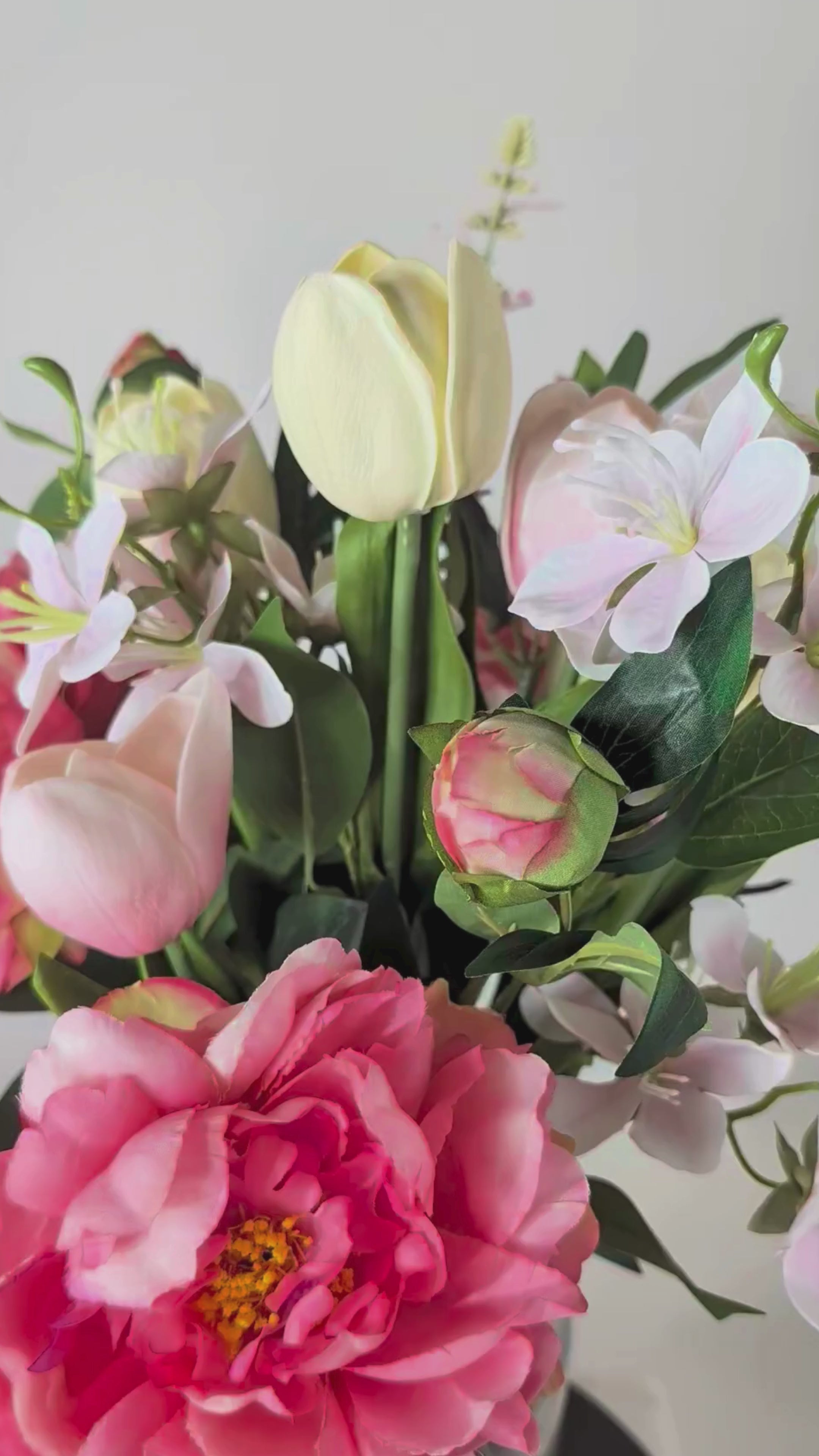 Video laden: Bouquet "Murcia" Beauty inkl. Vase - Grösse S