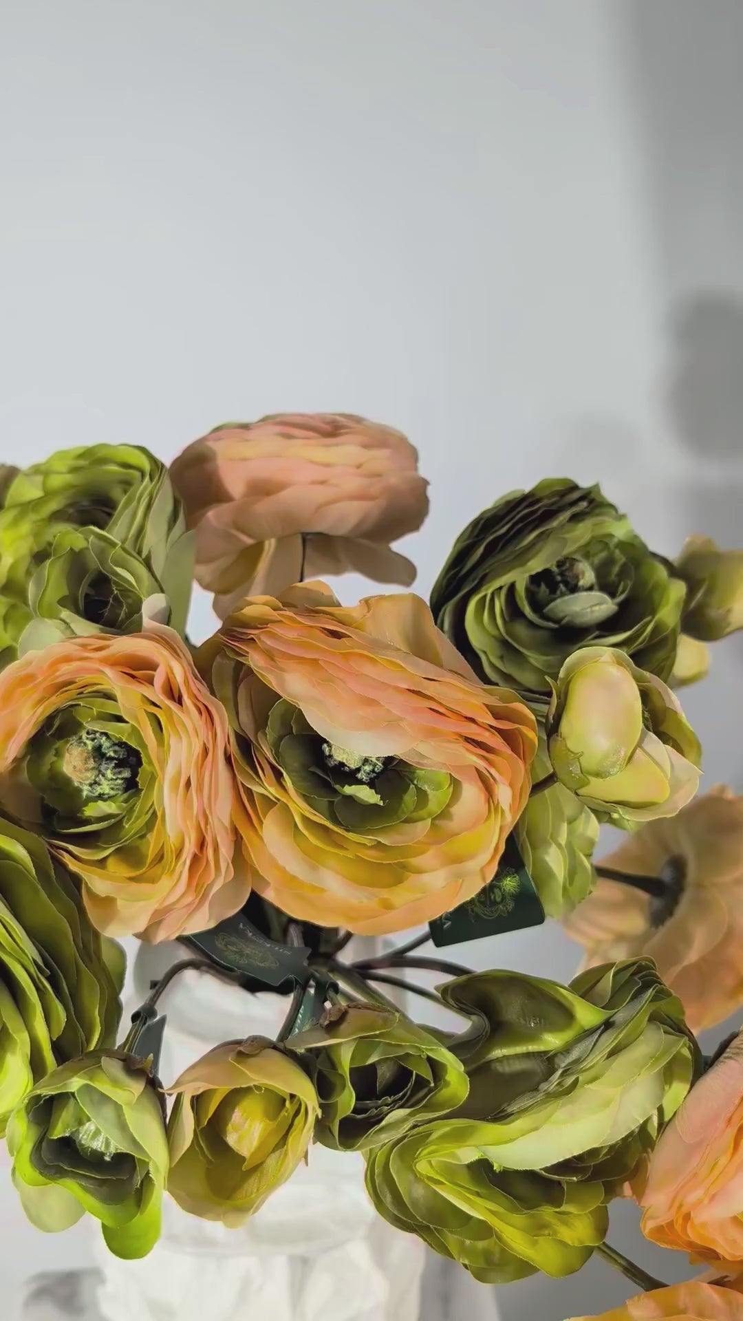 Load video: Ranunkel 62 cm 1 Stk. - Kunstblume