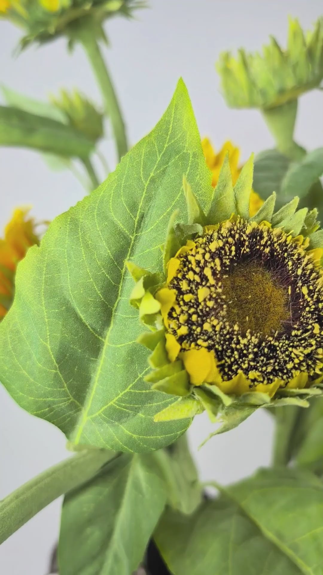 Load video: Sunflower 85 cm 1 pc. - Artificial Flower