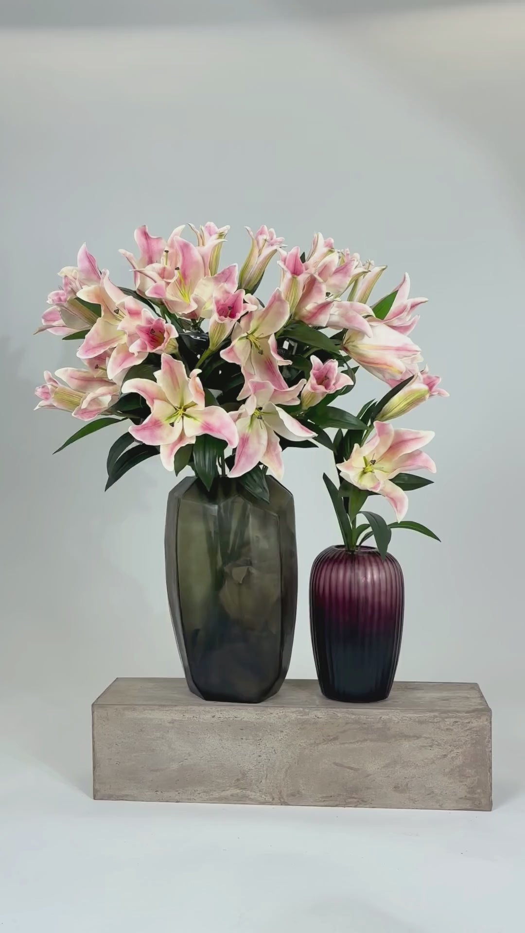 Charger la vidéo : Lys 100 cm 1 pièce - Fleur artificielle 