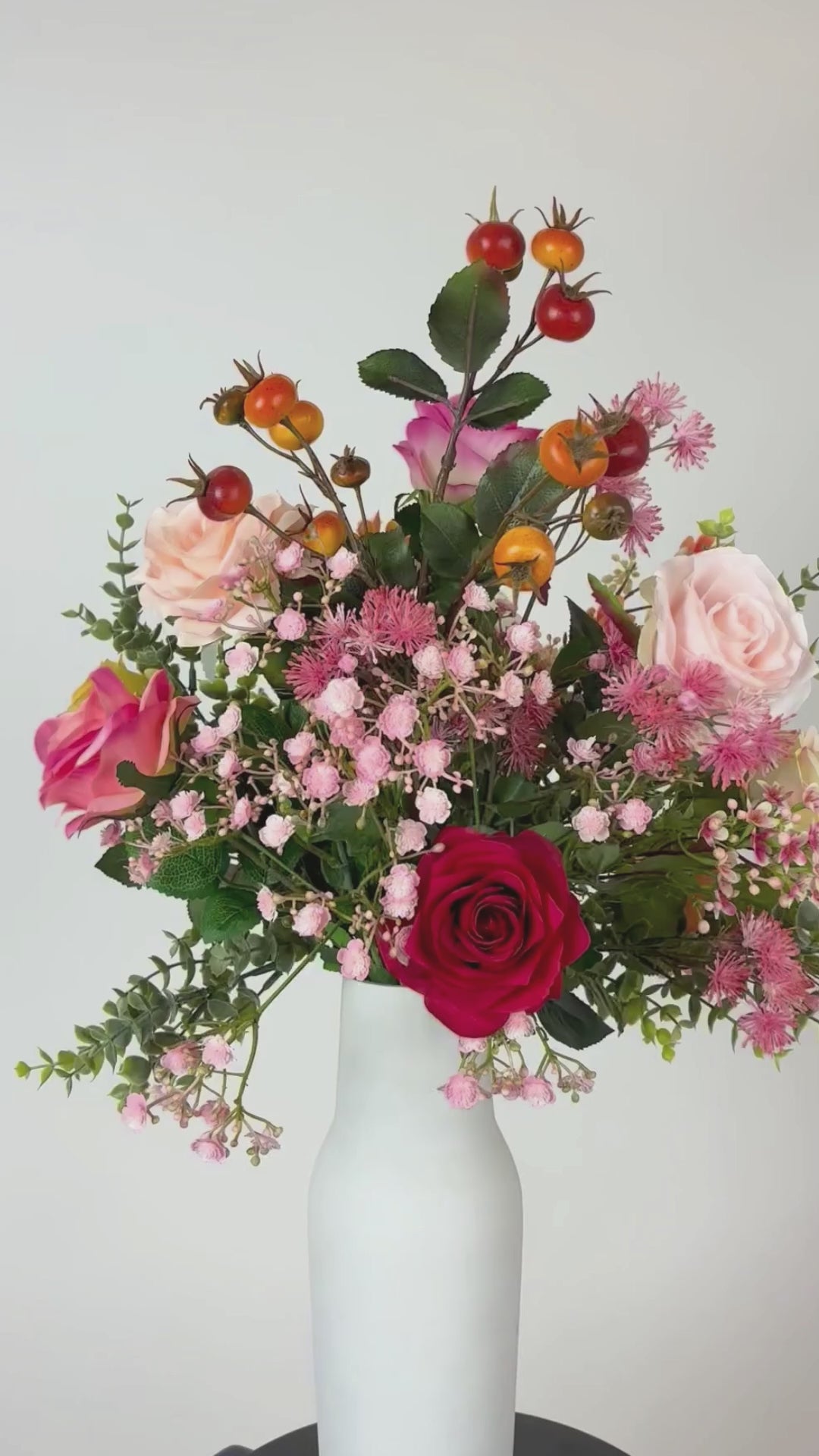 Video laden: Bouquet "Flame Roses" - Grösse S