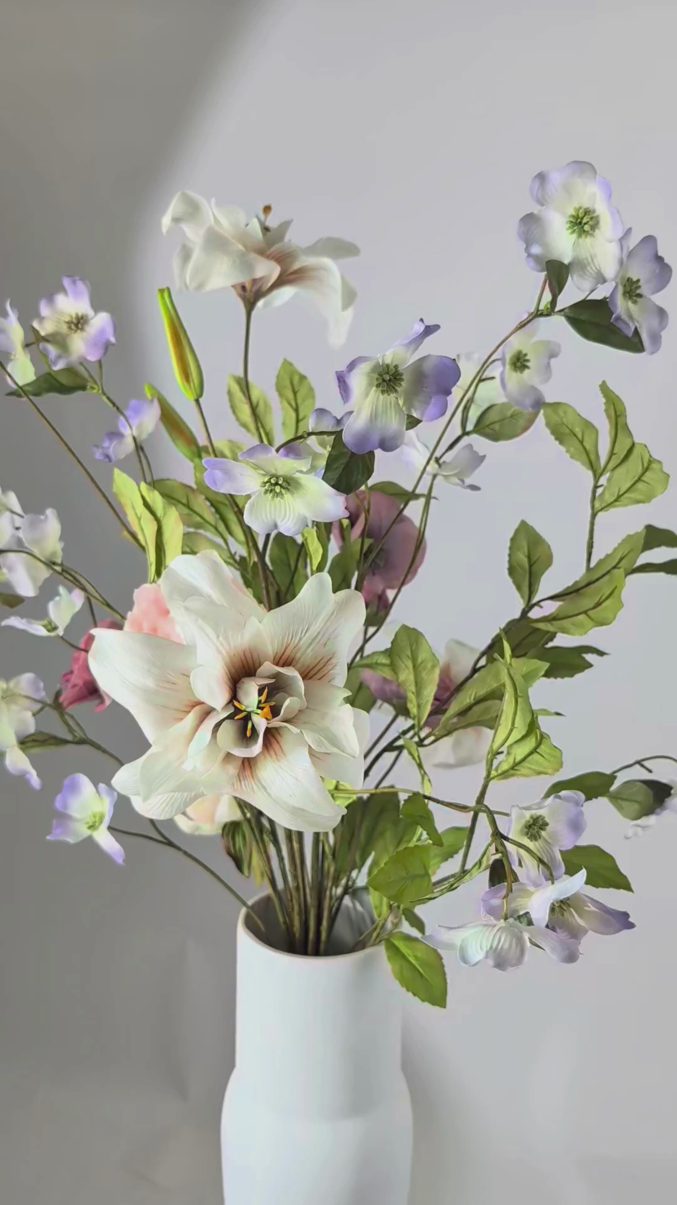 Load video: Bouquet "Pesaro" - Size L